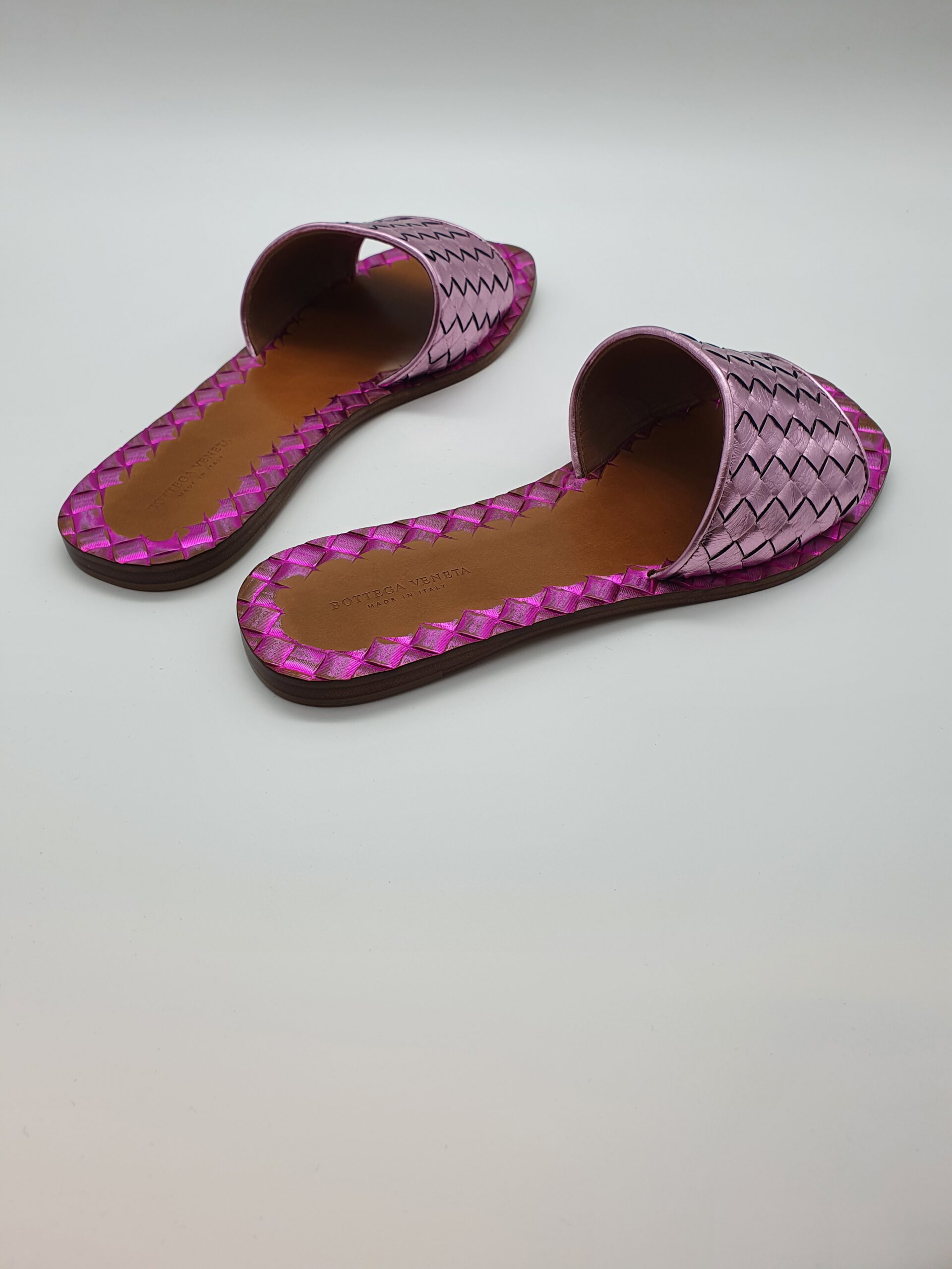 Bottega Veneta Deco Rose RAVELLO WOVEN NAPPA SLIDES – BRANDS 2U OUTLET
